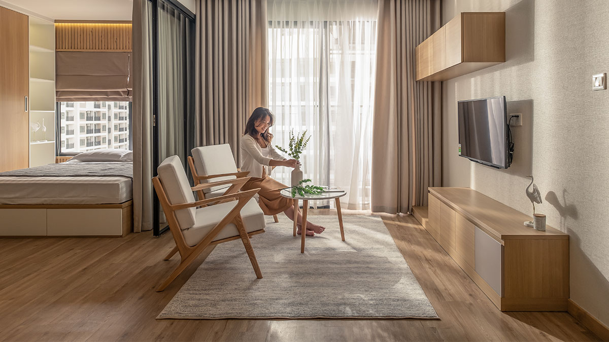 Thiết kế nội thất căn hộ 2024 đã tiến xa hơn với các xu hướng mới nhất đang thịnh hành trên thị trường. Bạn sẽ được chiêm ngưỡng những không gian thiết kế tinh tế, hiện đại và tiện nghi cho một cuộc sống đầy đủ tiện ích và thoải mái.