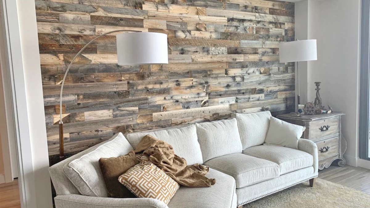 Bức tường từ gỗ tái chế. Nguồn: shopify