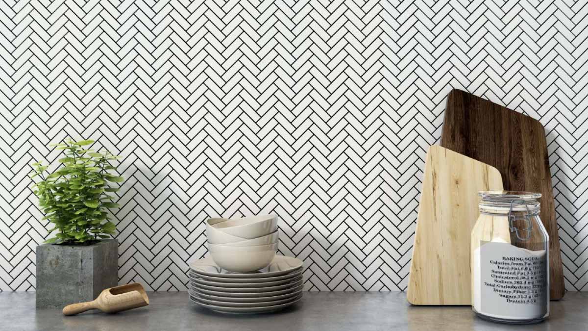 Không gian bếp tinh tế với gạch Mosaic gốm. Nguồn: ceramictilesinfo