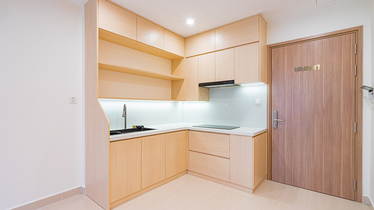 Tủ bếp gỗ đơn giản nhưng đầy đủ tiện nghi. Tủ bếp gỗ đơn giản nhưng đầy đủ tiện nghi.